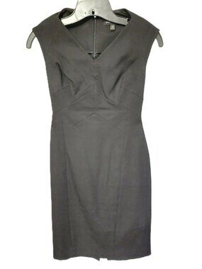 NWOTBanana Republic Women’s Black Sleeveless V-neck Sheath Dress Size 00